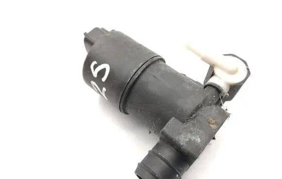 Toyota C-HR I Windscreen/windshield washer pump 853300F011