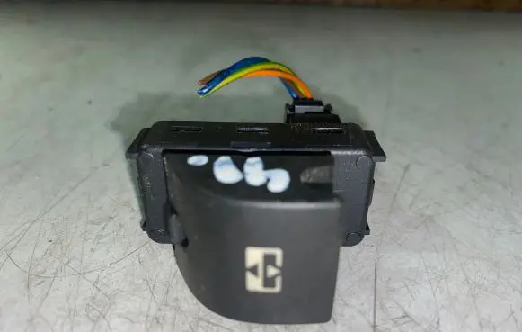 Peugeot 5008 Sunroof switch 96565343