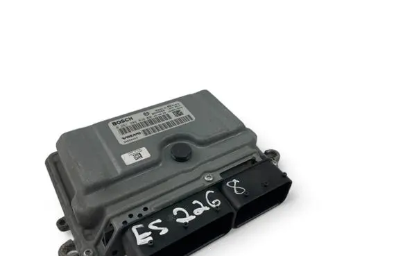 Volvo XC70 Engine control unit/module ECU 30650454 0261209038