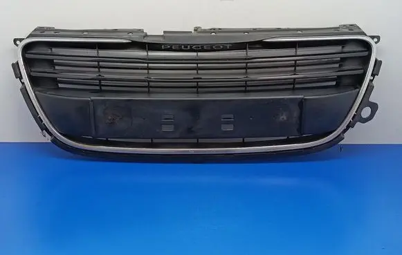 Peugeot 508 RXH Front grill 9686571877