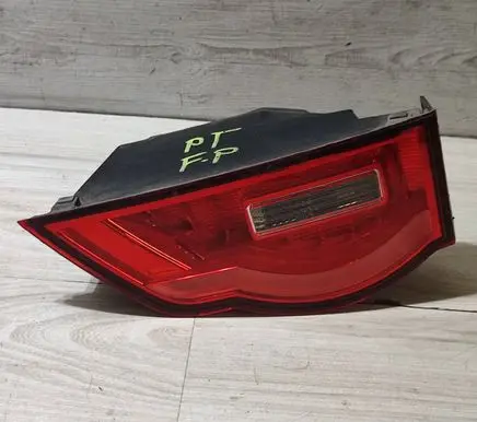 Jaguar F-Pace Tailgate rear/tail lights HK8315K272