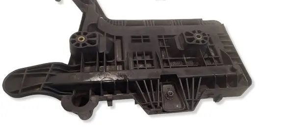 Volkswagen Golf Plus Battery box tray 1K0915333C