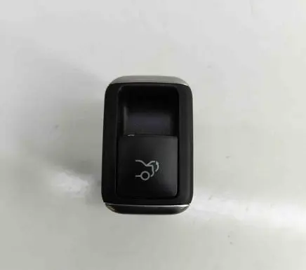 Mercedes-Benz CLA C117 X117 W117 Tailgate/boot open switch button A2129059200