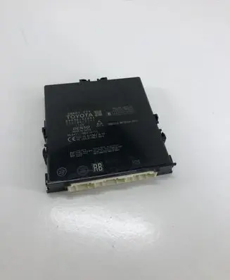 Toyota RAV 4 (XA40) Comfort/convenience module 8999042091 2329005771 23295771