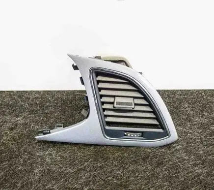 Seat Leon (5F) Dashboard air vent grill cover trim 5F2820902D