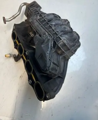 Suzuki Swift I Intake manifold 231312