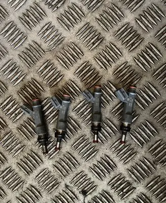 Toyota C-HR I Fuel injector 2325037080