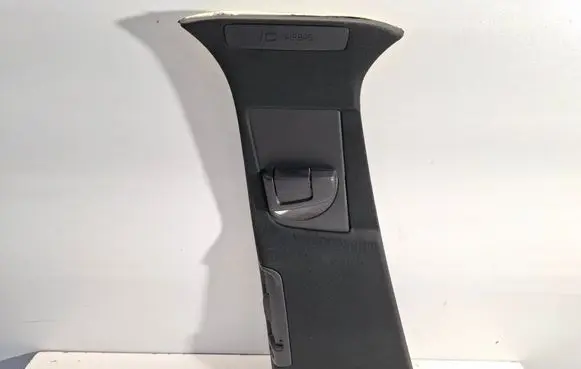 Volvo V60 (B) pillar trim (top) 31307138