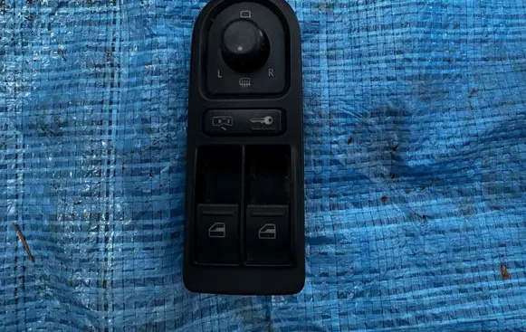Electric window control switch