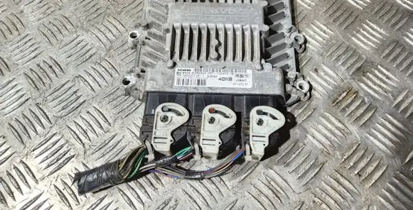 Ford Focus Engine control unit/module 6M5112A650YB 5WS40512B