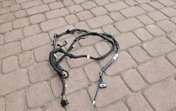 Opel Insignia B EUR ISO radio connector 39131291