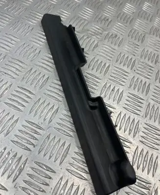 BMW 3 E90 E91 Seat trim 7118502