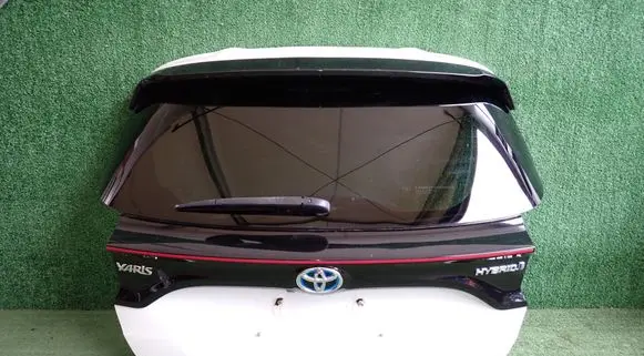 Toyota Yaris XP210 Tailgate/trunk/boot lid