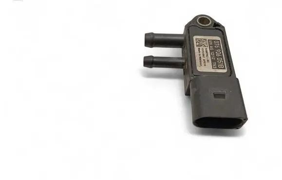 Volkswagen PASSAT B7 Exhaust gas temperature sensor 076906051B