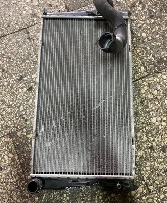 BMW 1 E81 E87 Coolant radiator 11074810