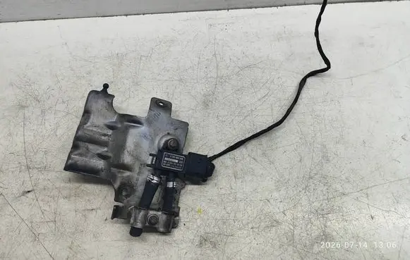 Mercedes-Benz Sprinter W906 Other engine bay part A6510900741 A0061539528