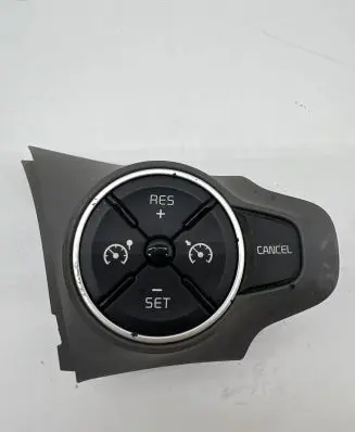KIA Soul Steering wheel buttons/switches 96700B2800 120015864
