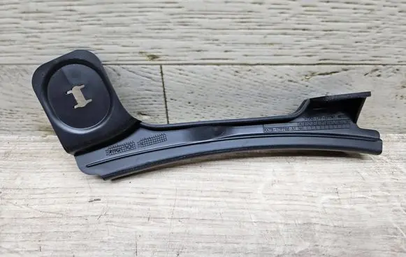 Ford Focus ST Rear bumper mounting bracket KX7B17F766A1