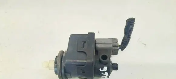 Headlight level adjustment motor