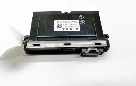 Tesla Model S Hand brake control module 1007618-00-D