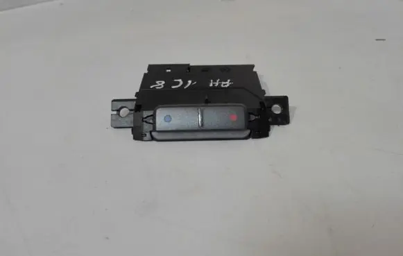 Volkswagen Phaeton Air conditioning (A/C) switch 3D0919815M