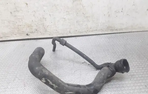 Volkswagen PASSAT B6 Engine coolant pipe/hose 3C0122291