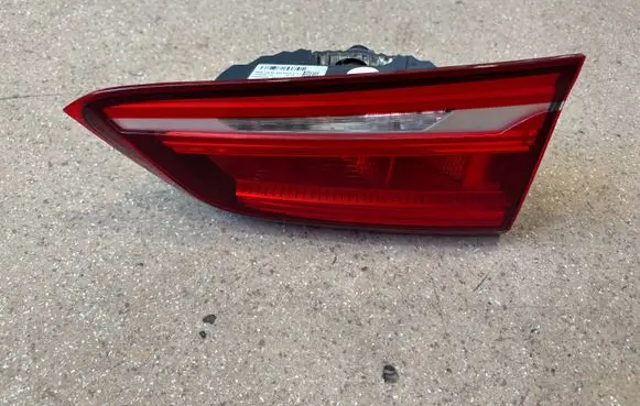 BMW X1 F48 F49 Tailgate rear/tail lights 7350698