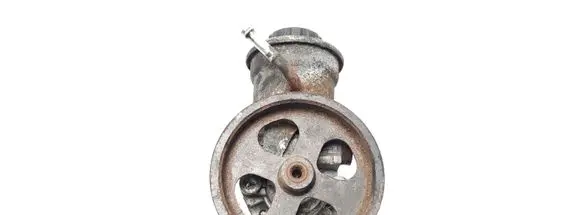 Toyota Corolla Verso AR10 Power steering pump