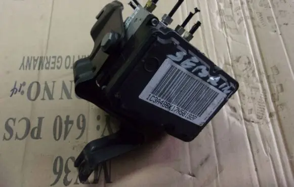 Chrysler Sebring (ST-22 - JR) ABS Pump