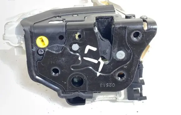 Audi A6 S6 C7 4G Rear door lock 4G0839015