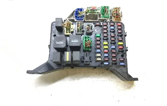 Ford Mondeo Mk III Fuse box set 4S7T14A073AB K4184