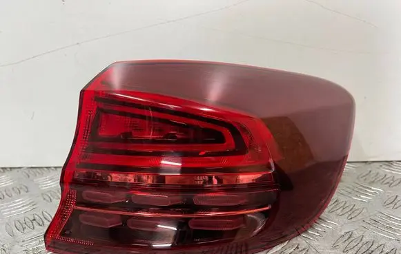 Rear/tail lights