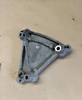 Audi Q7 4L A/C compressor mount bracket 06E260835C