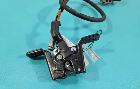 Hyundai Elantra VII Rear door lock IMPRK1566881