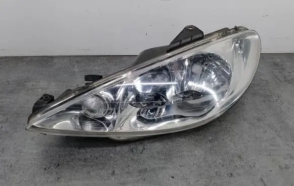 Peugeot 206 Headlight/headlamp 9660535680