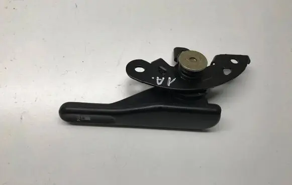 Nissan X-Trail T30 Fuel cap release pull handle 