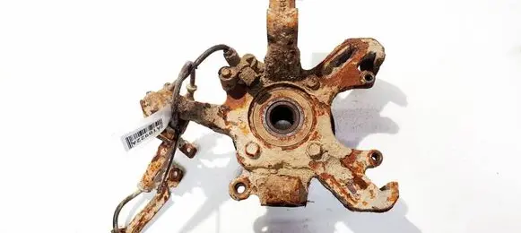 Chrysler Voyager Front wheel hub 