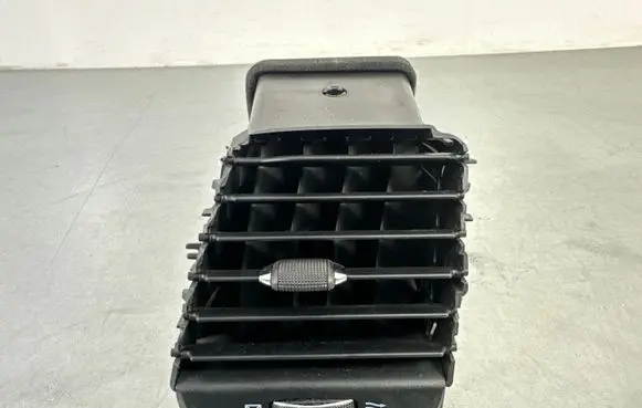 Jeep Grand Cherokee Dashboard side air vent grill/cover trim X90016401DL