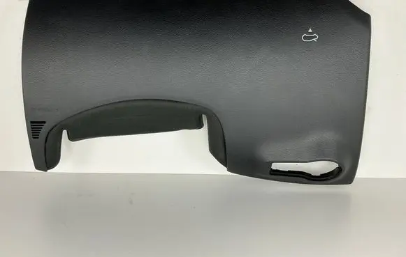 Dashboard lower bottom trim panel