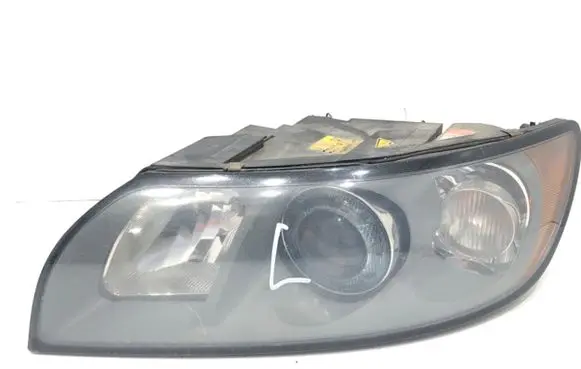 Volvo V50 Headlight/headlamp 30698889