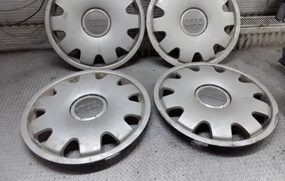 Audi A6 S6 C5 4B R16 wheel hub/cap/trim 4B0601147B
