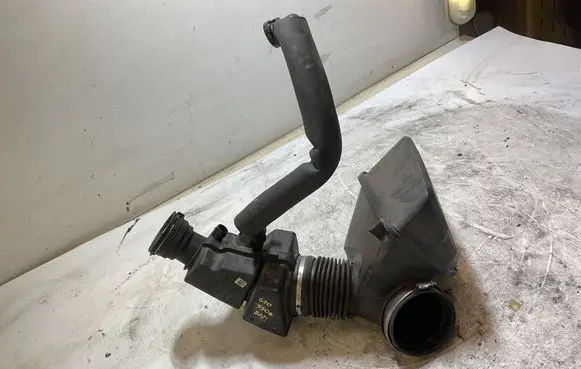 BMW 3 G20 G21 Intake resonator 8656981 18026310 8656980