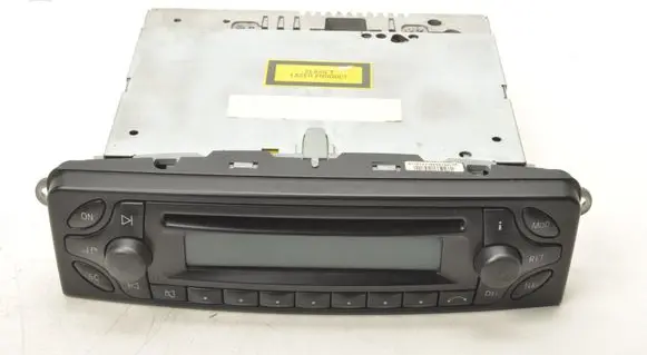 Mercedes-Benz C W203 Radio/CD/DVD/GPS head unit A2038204685