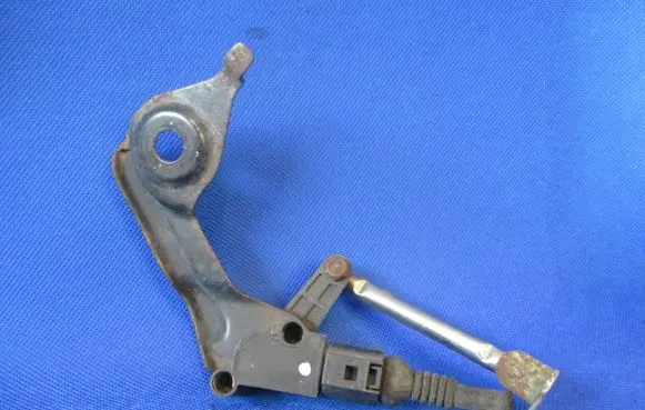 Audi A4 S4 B8 8K Rear air suspension level height sensor 1T0907503A 304002 080508H07