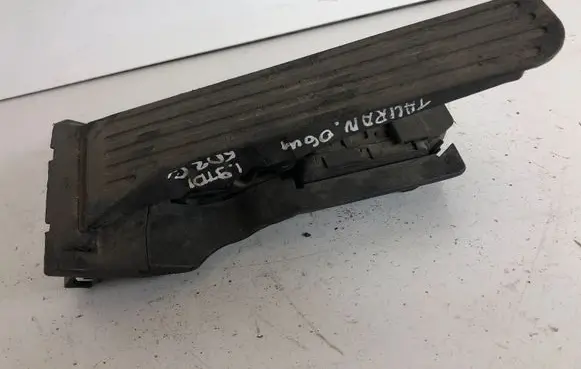 Volkswagen Touran I Accelerator throttle pedal 1T2723503G