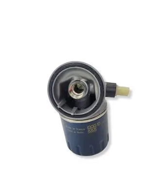 Mercedes-Benz A W176 Oil filter mounting bracket A6071800010