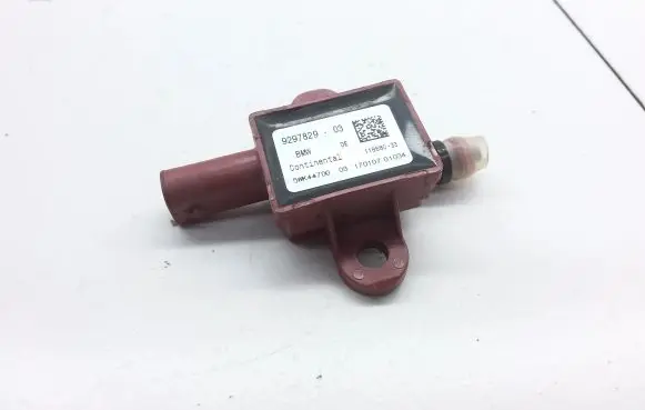 BMW X5 F15 Airbag deployment crash/impact sensor 929782903 11868033