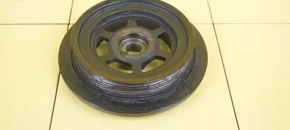 Audi A3 S3 8P Timing belt tensioner pulley 022105243E 26SP12