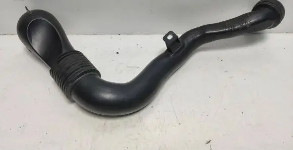 Land Rover Discovery 4 - LR4 Air intake hose/pipe GH227990AA LR071387