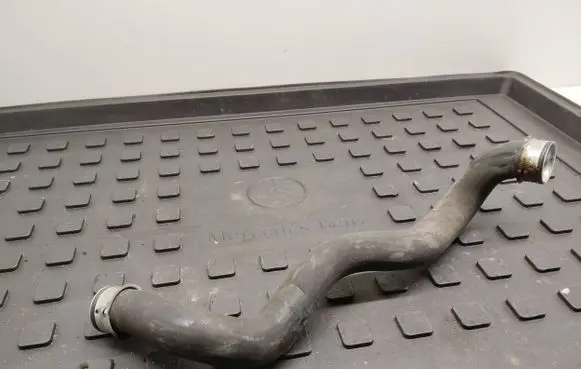 Mercedes-Benz GLK (X204) Engine coolant pipe/hose
